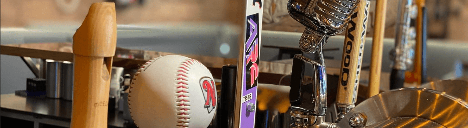 Henry's Live Music & Sport Bar